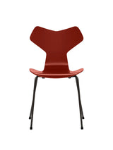 3130 Grand Prix stol lakeret af Arne Jacobsen - Venetian Red / Sort - Jacobsen Plus