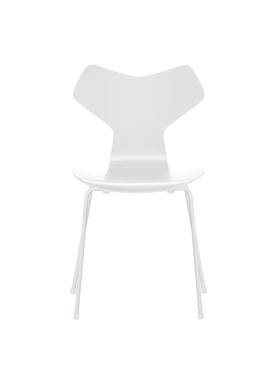 3130 Grand Prix stol lakeret af Arne Jacobsen - Hvid / Hvid - Jacobsen Plus