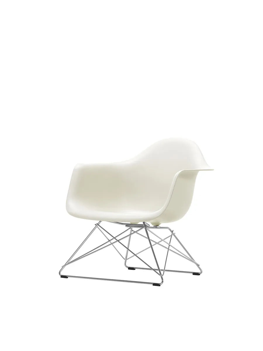 Eames Plastic Armchair LAR, forkromet fra Vitra