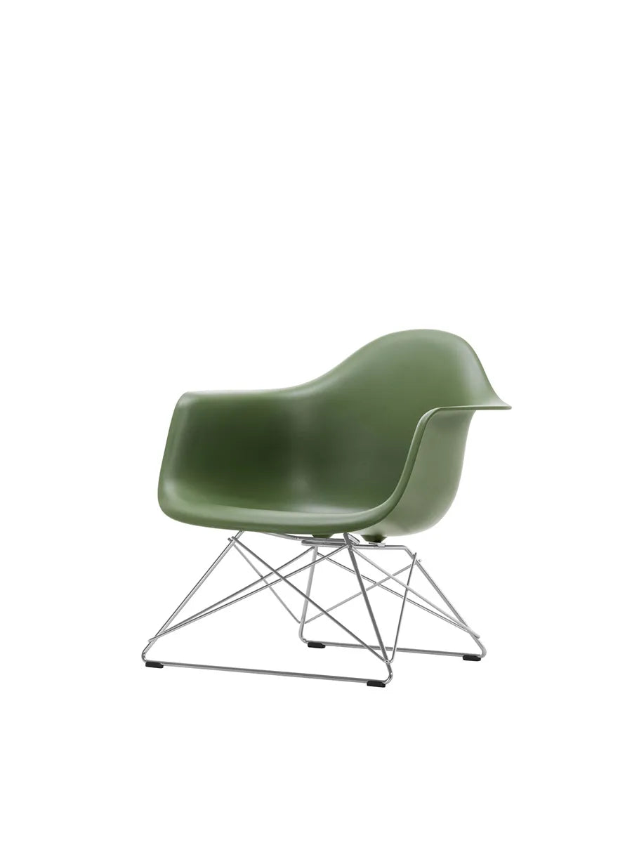 Eames Plastic Armchair LAR, forkromet fra Vitra