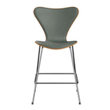 Fritz Hansen - 3187 lav barstol, naturfiner og forsidepolstret i Grace læder - Kirsebær - Concrete Grey læder - Krom stel - Jacobsen Plus