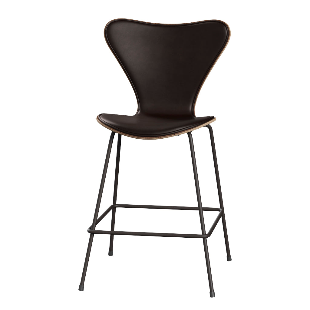 Fritz Hansen - 3187 lav barstol, naturfiner og forsidepolstret i Grace læder - Valnød - Mørk brun læder - Warm Graphite stel - Jacobsen Plus