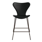 Fritz Hansen - 3187 lav barstol, fuldpolstret i Grace læder - Sort læder - Brown Bronze stel - Jacobsen Plus