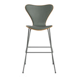 Fritz Hansen - 3197 høj barstol, naturfiner og forsidepolstret i Grace læder - Kirsebær - Concrete Grey læder - Silver Grey stel - Jacobsen Plus