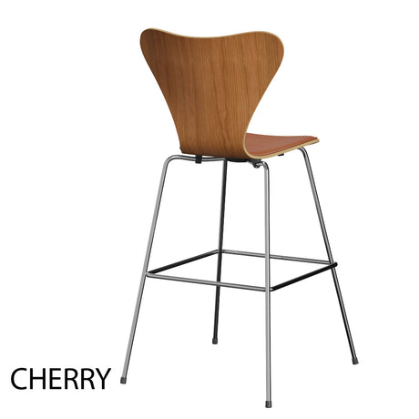 Fritz Hansen - 3197 høj barstol, naturfiner og forsidepolstret i Grace læder - Bøg - Sort læder - Krom stel - Jacobsen Plus