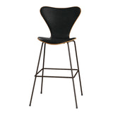 Fritz Hansen - 3197 høj barstol, naturfiner og forsidepolstret i Grace læder - Elm - Sort læder - Brown Bronze stel - Jacobsen Plus