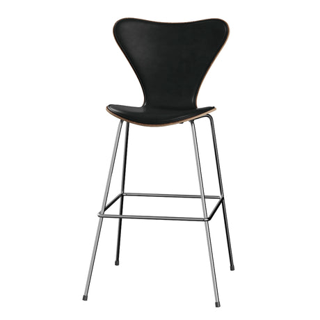 Fritz Hansen - 3197 høj barstol, naturfiner og forsidepolstret i Grace læder - Bøg - Sort læder - Krom stel - Jacobsen Plus