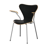 Fritz Hansen - 3207 stol med armlæn, naturfiner og forsidepolstret i Grace læder - Bøg - Sort læder - Krom stel - Jacobsen Plus
