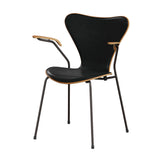 Fritz Hansen - 3207 stol med armlæn, naturfiner og forsidepolstret i Grace læder - Elm - Sort læder - Brown Bronze stel - Jacobsen Plus