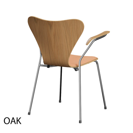 Fritz Hansen - 3207 stol med armlæn, naturfiner og forsidepolstret i Natur læder - Bøg - Krom stel - Jacobsen Plus