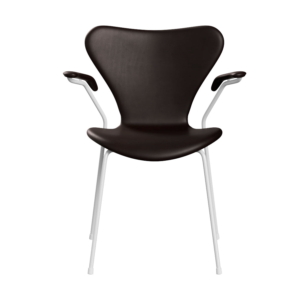 Fritz Hansen - 3207 stol med armlæn, fuldpolstret i Grace læder - Dark Brown læder - White stel - Jacobsen Plus