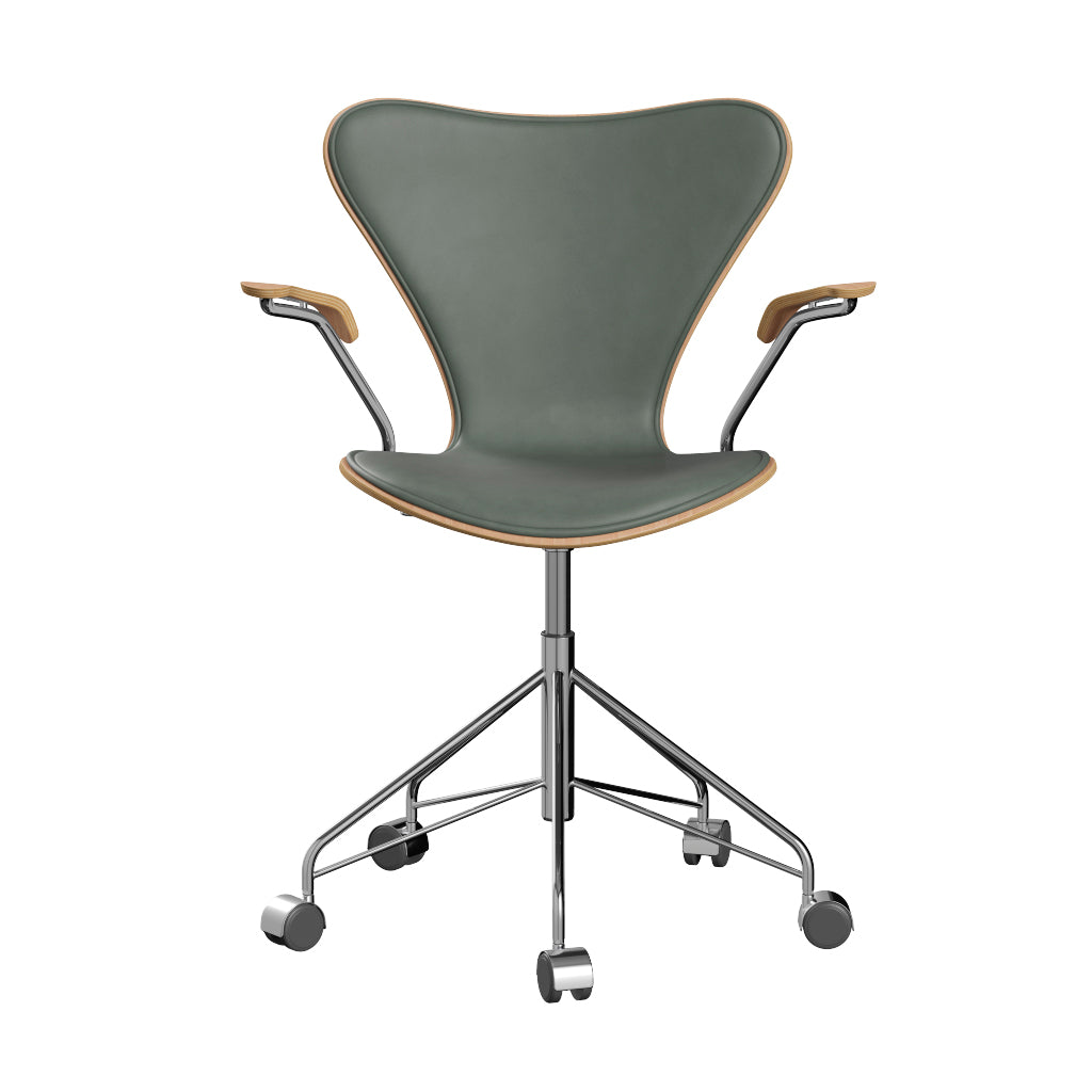 Fritz Hansen - 3217 kontorstol med armlæn, naturfiner og forsidepolstret i Grace læder - Bøg - Concrete Grey læder - Krom stel - Jacobsen Plus