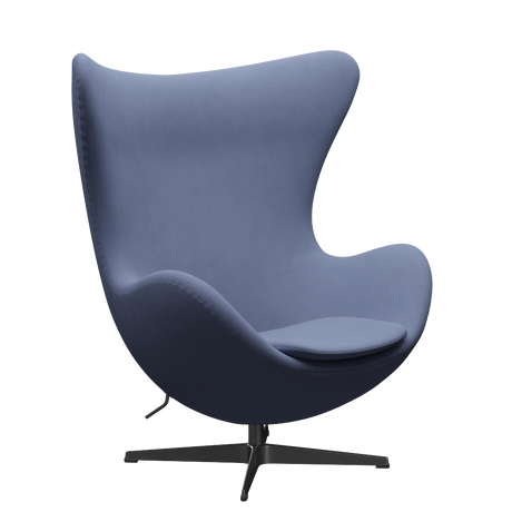 3316 Ægget loungestol, stel i sort af Arne Jacobsen - Christianshavn - 1151 Light Blue Uni - Jacobsen Plus