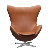 3316 Ægget loungestol, stel i børstet aluminium af Arne Jacobsen - Grace læder - Walnut - Jacobsen Plus