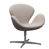 3320 Svanen loungestol, stel i silver grey af Arne Jacobsen - Christianshavn - 1120 Light Beige - Jacobsen Plus