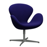 3320 Svanen loungestol, stel i silver grey af Arne Jacobsen - Hallingdal - 763 Dark Purple - Jacobsen Plus