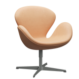 3320 Svanen loungestol, stel i silver grey af Arne Jacobsen - Natural læder - Jacobsen Plus