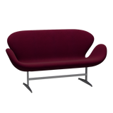 3321 Svanesofa af Arne Jacobsen - Hallingdal - 563 Dark Rose - Jacobsen Plus