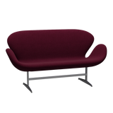 3321 Svanesofa af Arne Jacobsen - Hallingdal - 573 Wine Red/Purple - Jacobsen Plus
