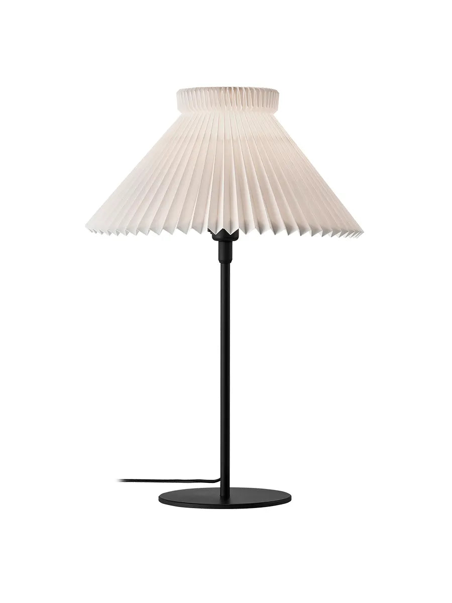 334T Bordlampe, white fra Le Klint