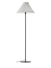 334H Gulvlampe, white fra Le Klint