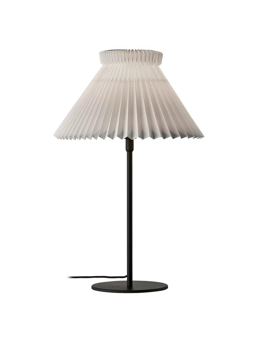 334T Bordlampe, white fra Le Klint