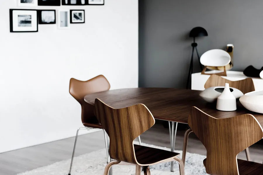 3130 Grand Prix stol i natur finer af Arne Jacobsen - 1 - Jacobsen Plus