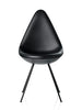 3110 Dråben, polstret med keder af Arne Jacobsen
