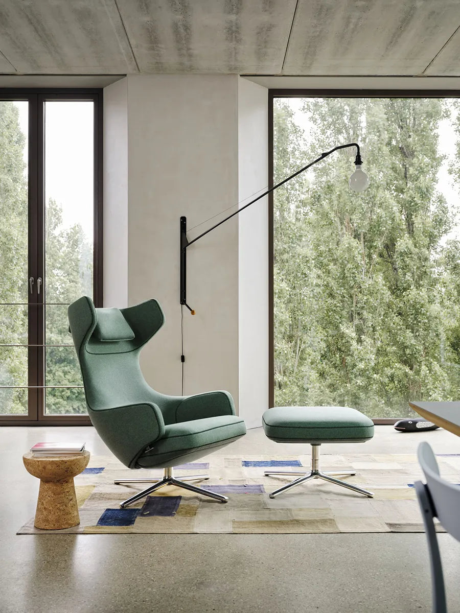 Grand Repos Lænestol inkl. Fodskammel, cognac fra Vitra - 6 - Jacobsen Plus