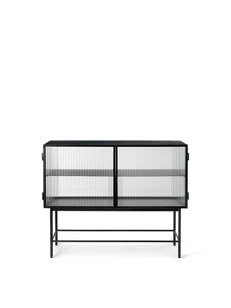 Haze Sideboard fra Ferm Living - Reeded Glass - Sort - Jacobsen Plus