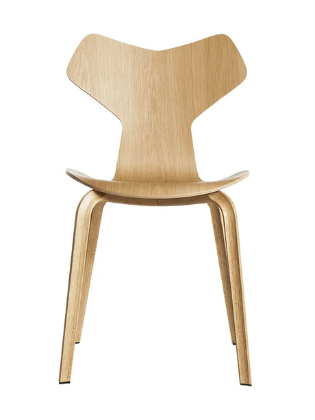 4130 Grand Prix med træben af Arne Jacobsen - Uden polstring / Eg / Ingen farve - Jacobsen Plus