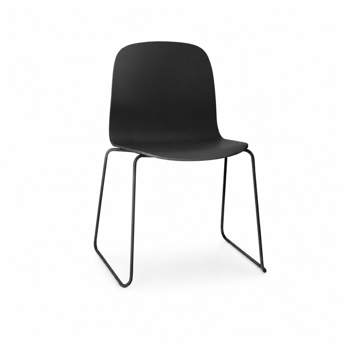 Visu spisebordsstol, sort m/sled base fra Muuto - 1 - Jacobsen Plus