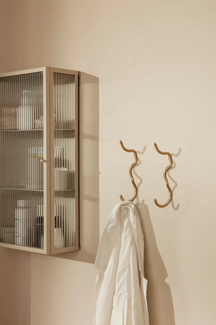 Curvature hook fra Ferm Living - 2 - Jacobsen Plus
