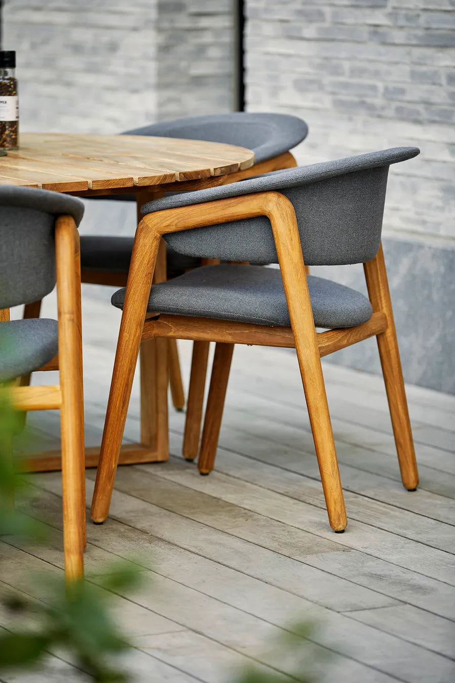 Luna Stol, teak/grey fra Cane-line - 3 - Jacobsen Plus