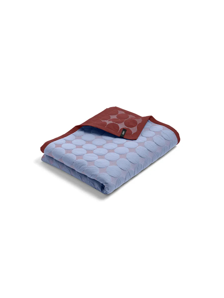Mega Dot Sengetæppe fra Hay - Light blue / L: 245 x B: 195 cm - Jacobsen Plus