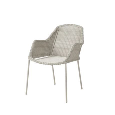 Breeze Havestol m. Armlæn, stabelbar fra Cane-line - Sand - Jacobsen Plus