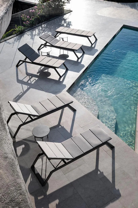 Siesta Solvogn fra Cane-line - Light grey / Ingen hynde - Jacobsen Plus