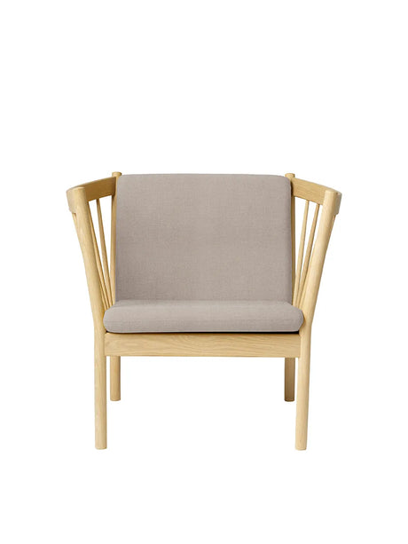 J146 Lounge Chair fra FDB Møbler - Beige MLF61 - Jacobsen Plus