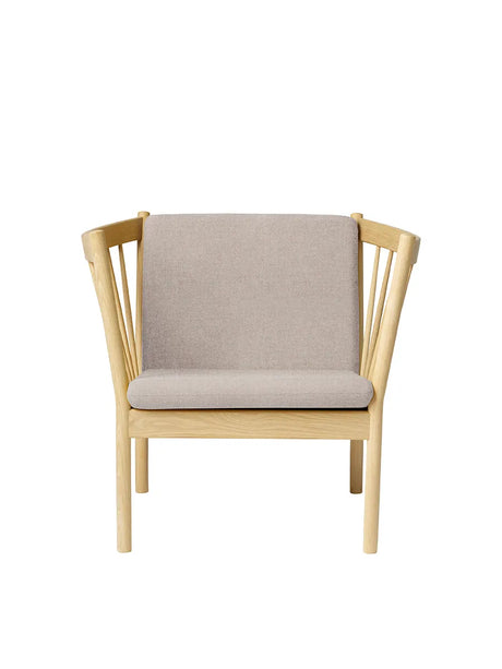 J146 Lounge Chair fra FDB Møbler - Light Grey MLF02 - Jacobsen Plus