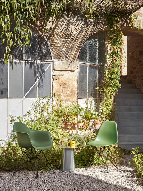 Eames Plastic Armchair DAR, sort pulverlakering fra Vitra - 1 - Jacobsen Plus