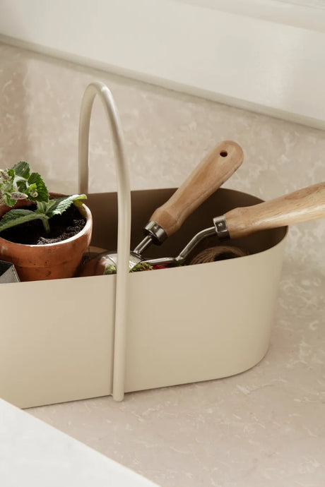 Grib Toolbox fra Ferm Living - Black - Jacobsen Plus
