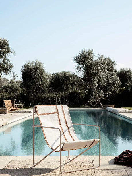 Desert Lounge Chair, cashmere fra Ferm Living - Soil - Jacobsen Plus
