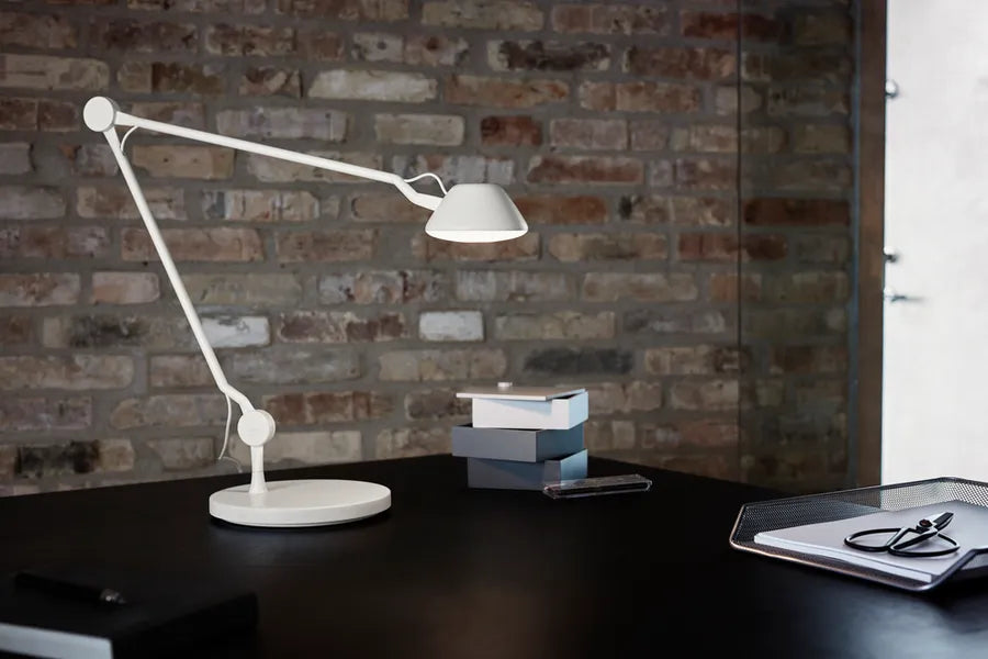 AQ01 bordlampe fra Fritz Hansen - 4 - Jacobsen Plus
