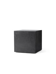 Plinth Cubic Black Nero Marquina marmor fra Audo Copenhagen