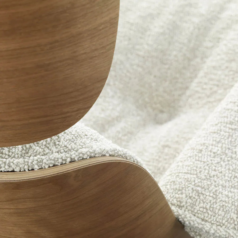 Eames Lounge Chair inkl. Fodskammel, valnød/Nubia fra Vitra