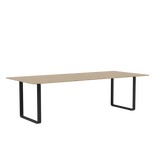70/70 Bord fra Muuto - 255 x 108 cm / Solid Oak Black - Jacobsen Plus