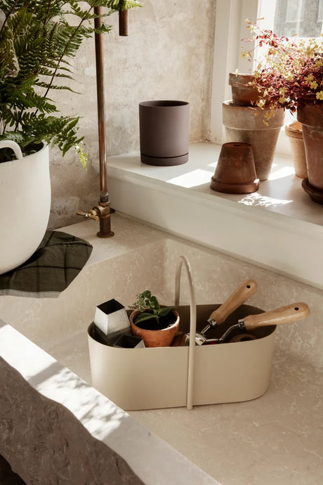 Grib Toolbox fra Ferm Living - Black - Jacobsen Plus