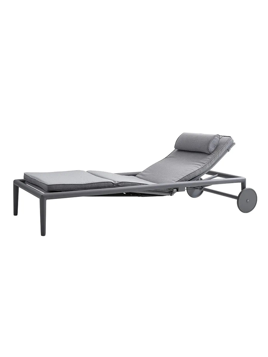 Conic Solseng fra Cane-line - Light grey - Jacobsen Plus