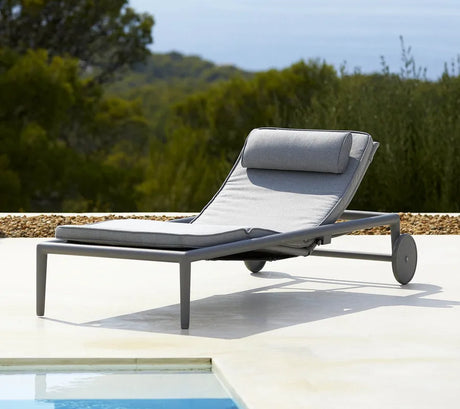 Conic Solseng fra Cane-line - Light grey - Jacobsen Plus