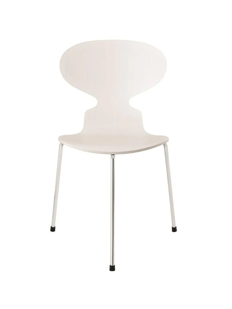 3100 Myren med 3 ben af Arne Jacobsen - Hvid / Farvet ask - Jacobsen Plus